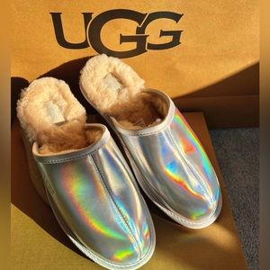 PEARLE IRIDESCENT SLIPPERS